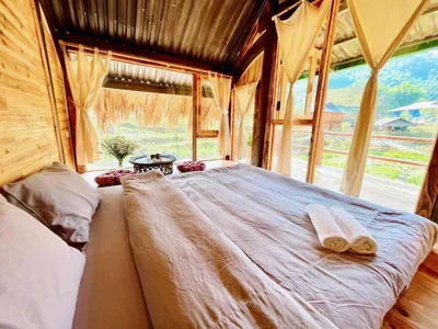 Double or Twin Room with Balcony — Lao Chải riverside stay&coffee